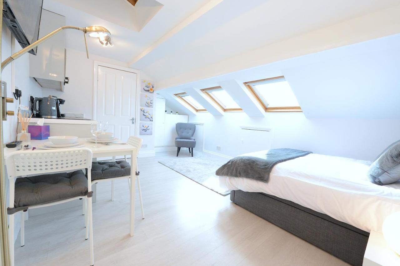 Stylish Studios By Luxestays Shepherds Bush Лондон Экстерьер фото