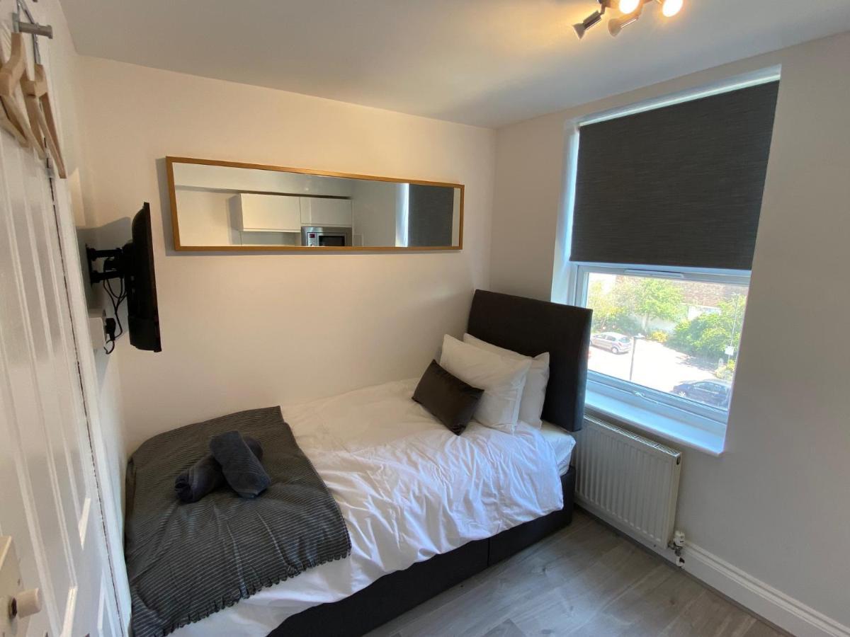 Stylish Studios By Luxestays Shepherds Bush Лондон Экстерьер фото